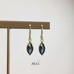 ≪14kgf≫ vintage swarovski モンタナ フックピアス 1枚目の画像