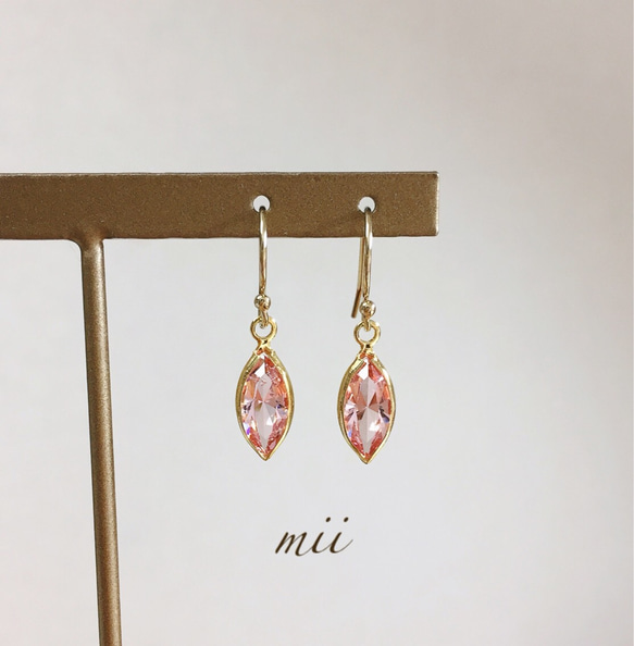 ≪14kgf≫vintage swarovski ライトローズ フックピアス 1枚目の画像