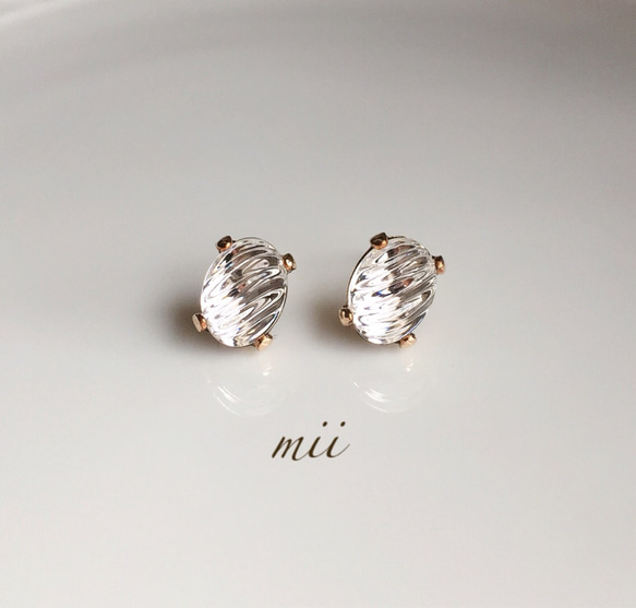 ≪14kgf≫vintage  swarovski ウェーブクリスタル 一粒ピアス 5枚目の画像