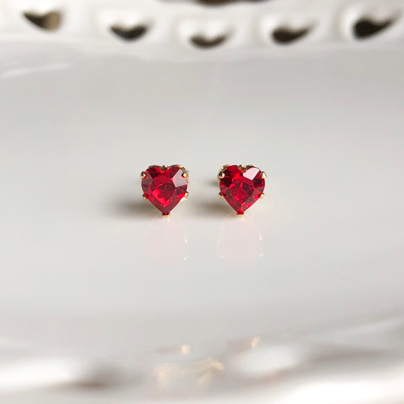 ≪14kgf≫vintage swarovski ハートピアス レッド 3枚目の画像