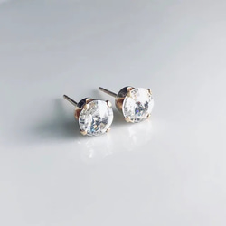 ≪14kgf≫vintage swarovski クリスタル スタッドピアス 1枚目の画像