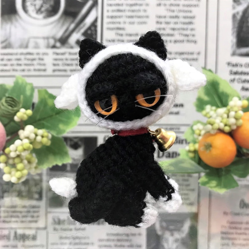 白ヤギのフードのやさぐれ黒猫*あみぐるみ♡キーホルダー