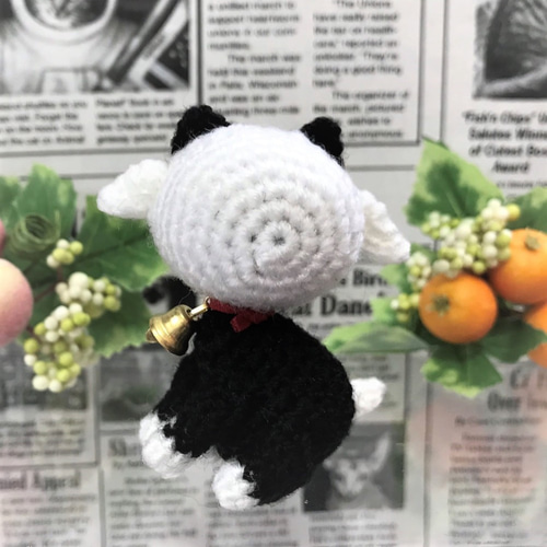 白ヤギのフードのやさぐれ黒猫*あみぐるみ♡キーホルダー
