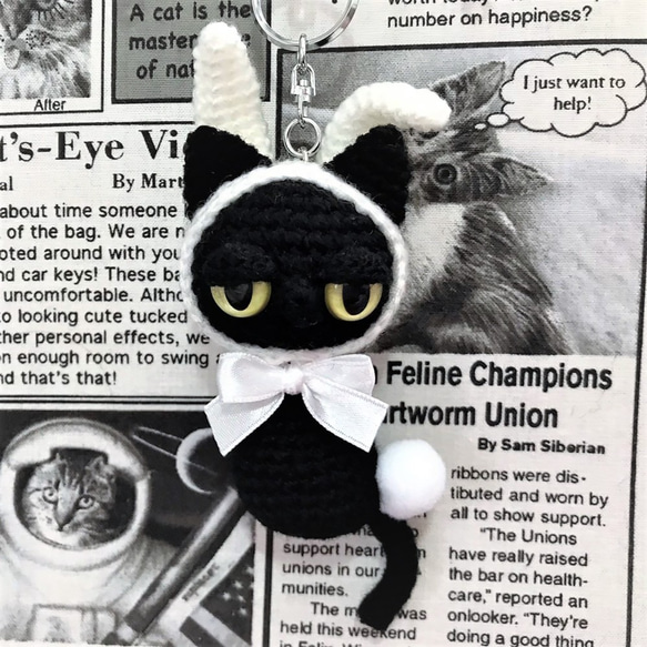 うさぎフードのぺったんこやさぐれ黒猫*あみぐるみ☆受注製作品 1枚目の画像