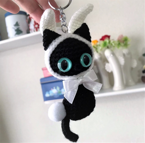 うさぎフードのぺったんこ黒猫*あみぐるみ☆受注製作品 7枚目の画像