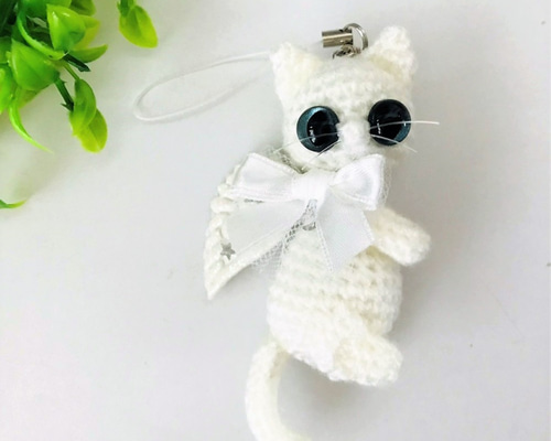天使の白猫♡あみぐるみ♡キーホルダー・ストラップ・ボール