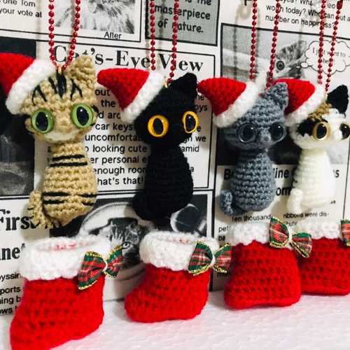 サンタ猫ボールチェーン☆あみぐるみ☆受注製作品 あみぐるみ くろねこ