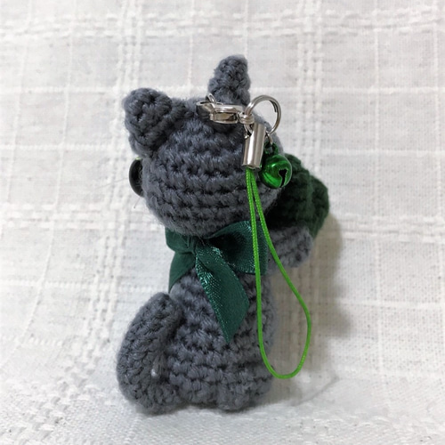 グレー猫＊ハート☆あみぐるみ♡キーホルダー・ストラップ・ボール