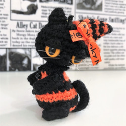 やさぐれ黒猫＊ハロウィン☆あみぐるみストラップ☆受注製作品 2枚目の画像