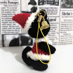 サンタコートの黒猫＊クリスマス★あみぐるみストラップ☆受注製作品 5枚目の画像