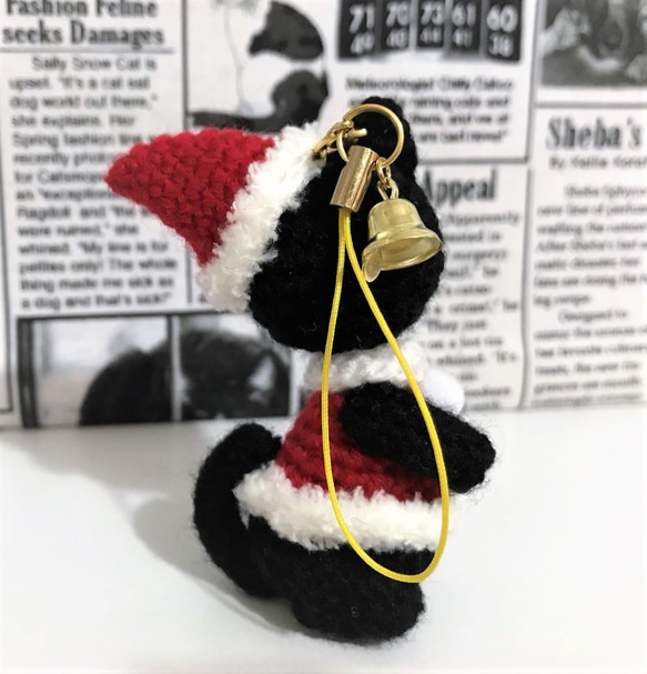 サンタコートの黒猫＊クリスマス★あみぐるみストラップ☆受注製作品 5枚目の画像