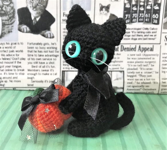 ハロウィン黒猫＊手乗りサイズ★あみぐるみ☆受注製作品 1枚目の画像