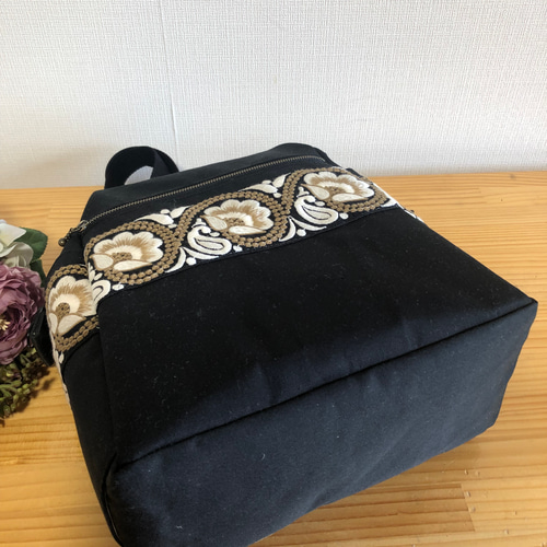 大人のリュック 黒系 刺繡リボン リュック・バックパック tumugi 通販 