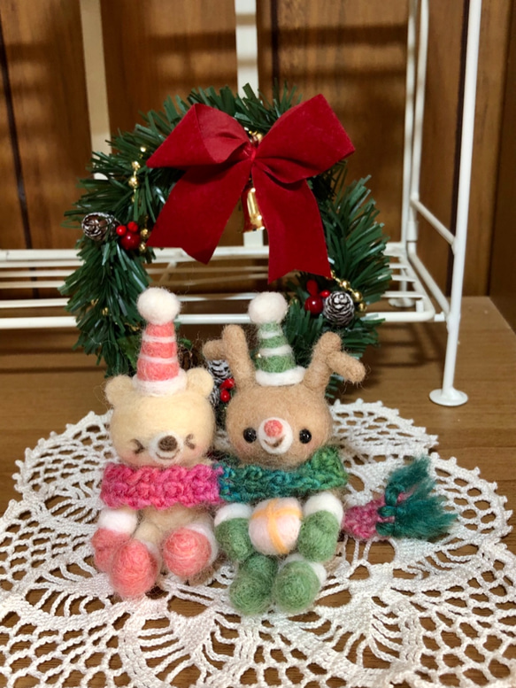 ＊羊毛フェルト＊くまさんとトナカイさんのクリスマス♡ 2枚目の画像