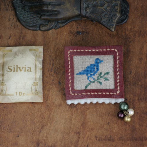 アンティークフランス 青い鳥のクロスステッチ刺繍 青糸刺繍