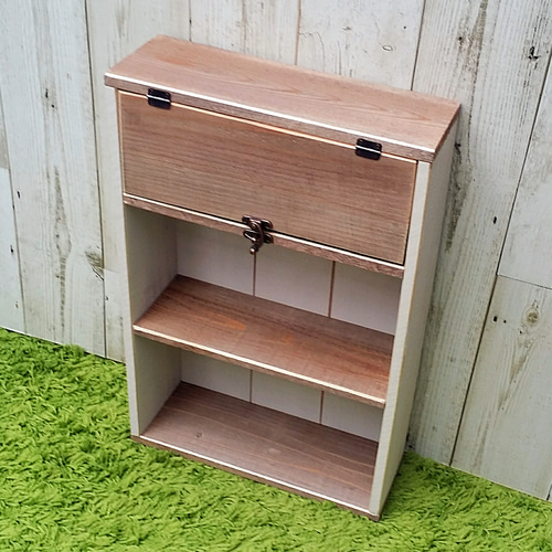 1番人気【送料込】☆カントリー風 コンパクトラック(パタパタ扉