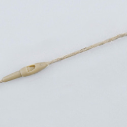 糸ロックス-Ｒ【麻/12cm/100本入】　さげ札用糸ファスナー　ナチュラルな風合いが特徴です 4枚目の画像