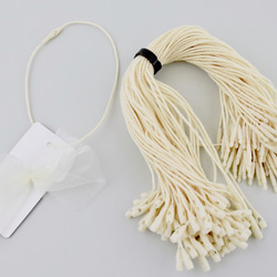糸ロックス-Ｒ【コットン/20cm/100本入】　さげ札用糸ファスナー　ナチュラルな風合いが特徴です 1枚目の画像