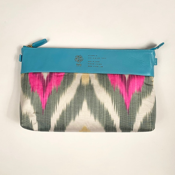 民族布のキルティングと革の大きめポーチ　IKAT POUCH (aqua pink) 1枚目の画像