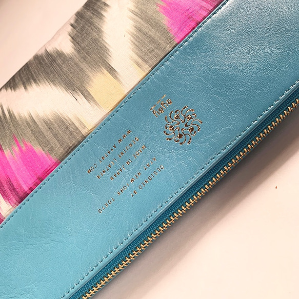 民族布のキルティングと革の大きめポーチ　IKAT POUCH (aqua pink) 4枚目の画像