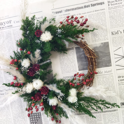 送料無料）ドライフラワークレッセントリース パンパスグラスと