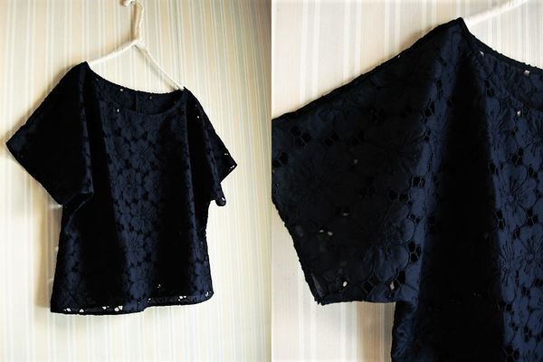 総レースドルマン袖POブラウス★濃紺花柄カットワーク刺繍