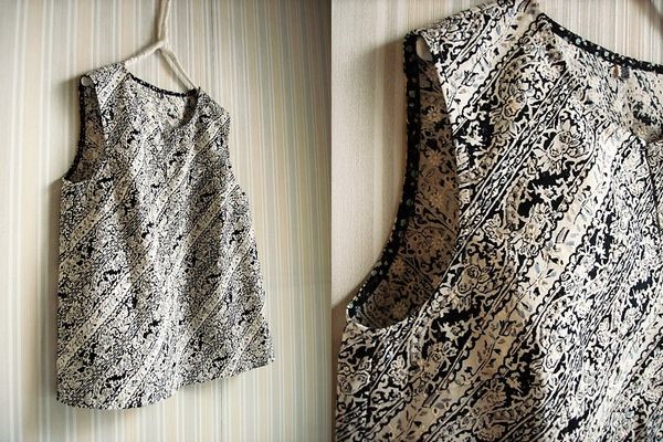 キーネックのノースリーブBL★斜めバティック柄刺繍コットン
