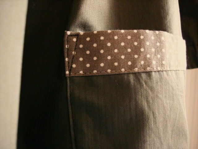 ギャザーワンピース★細へリンボーン カーキGR +水玉