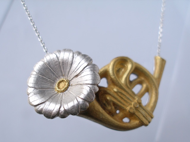 デイジーホルン　シルバー　ネックレス