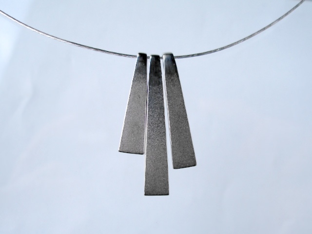 i3 シルバーペンダント