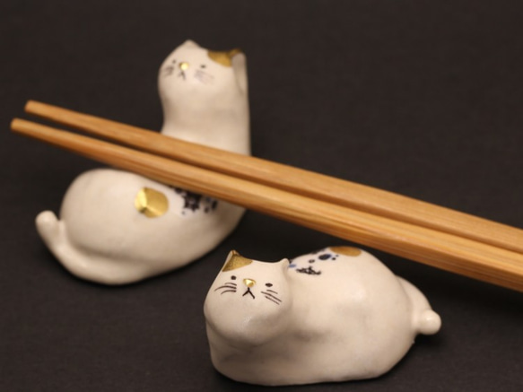 金澤猫箸置き 寄り添いペア「雪」　※現品のみ 2枚目の画像
