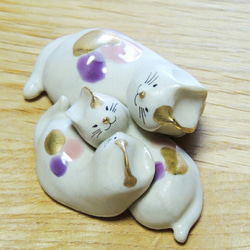 金澤猫 ねんねこ親子 桜色×雅な紫色　※現品のみ 2枚目の画像
