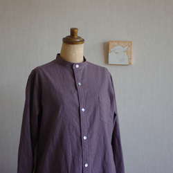 モーヴグレー色ハーフリネンのシャツ 1枚目の画像