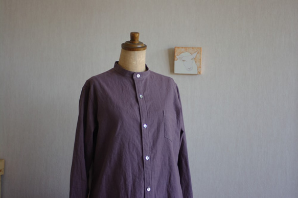 モーヴグレー色ハーフリネンのシャツ 1枚目の画像