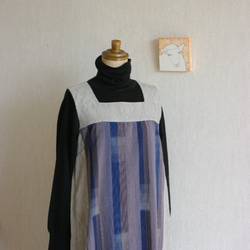 久留米絣グレーと青の縦模様とリネンのスクエアネックのロングワンピース 9枚目の画像