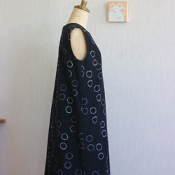久留米絣あぶく柄黒色ワンピース 3枚目の画像