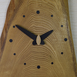 掛け時計　クリ無垢材　木製針が癒される 2枚目の画像