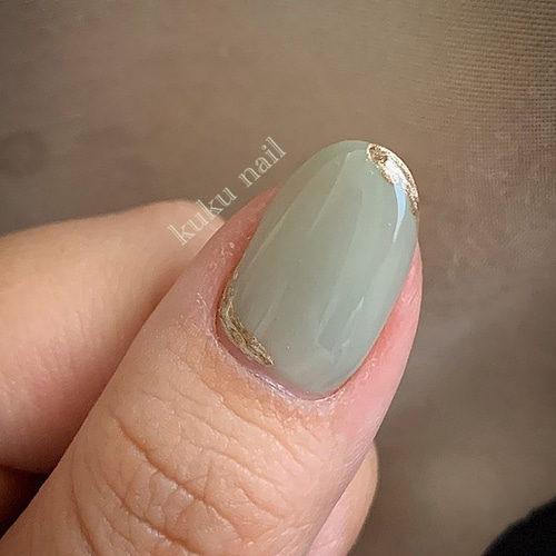 お上品ミントグリーンネイルチップ×メタリックゴールドアート×お上品