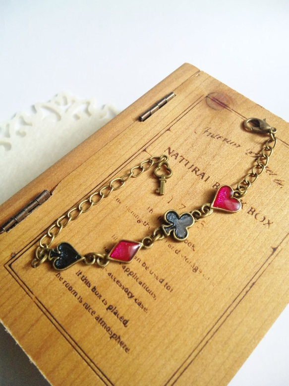 トランプのブレスレット（本体アンティーク色 ブレスレット earthmoon