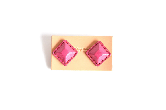 Airas~square~ 【レザーピアス/イヤリング】 “pink” 3枚目の画像