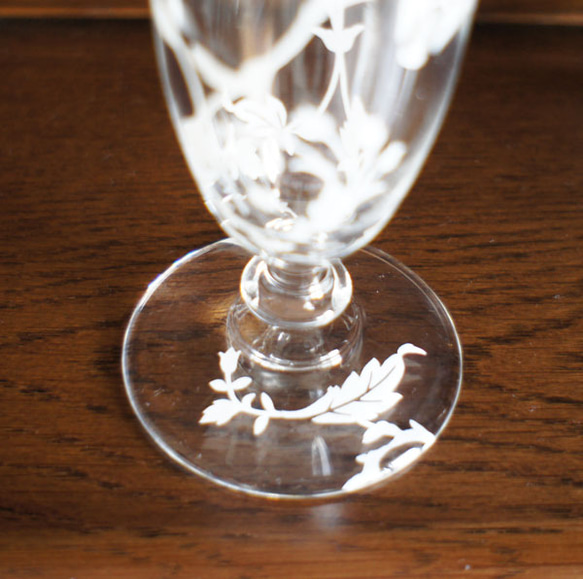 涼しげなアラベスク柄グラス 4枚目の画像