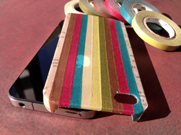 カラーグラデーションのマスキングテープiPhoneケース。 2枚目の画像