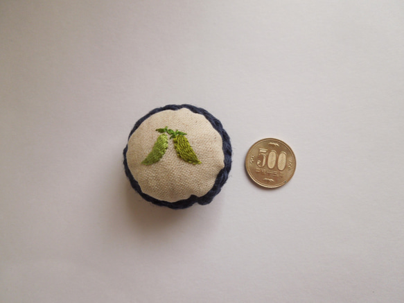 枝豆刺繍のピンクッション 2枚目の画像