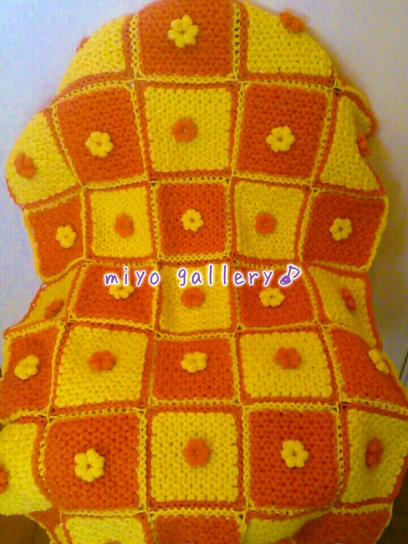 全面リフ編みのプチお花ブランケット(黄×オレンジ)ウール100