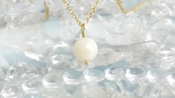 Des larmes de sirene/人魚の涙　煌めく真珠の一粒ネックレス 1枚目の画像