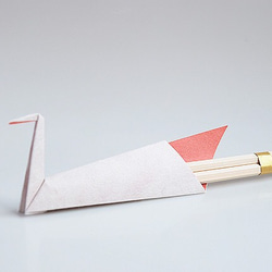 【再販】和紙の折り鶴が座る【祝箸】朱色 1枚目の画像