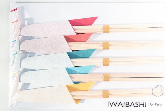 和紙の折り鶴が座る【祝箸】5色セット 1枚目の画像