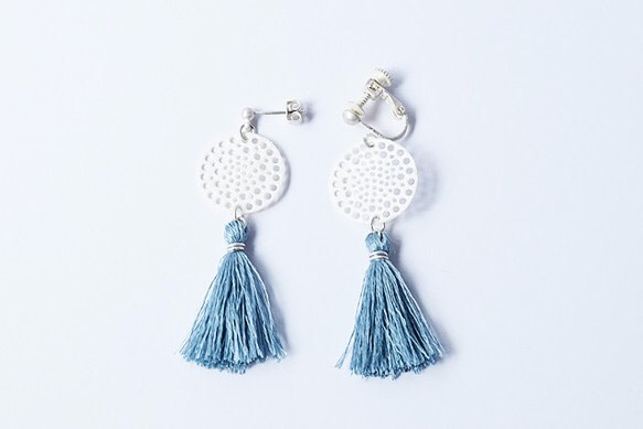 受注製作 silk tassel lace silver _ blue（イヤリング） 1枚目の画像