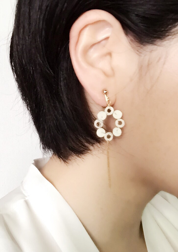 chain tassel flower gold（ピアス） 4枚目の画像