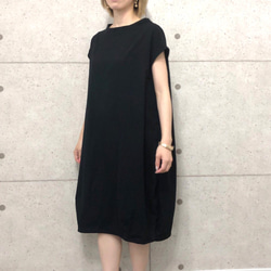 100% 柔軟棉繭連衣裙（黑色） 第7張的照片